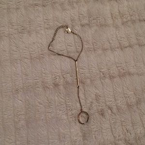 Bracelet/ring wrist jewelry